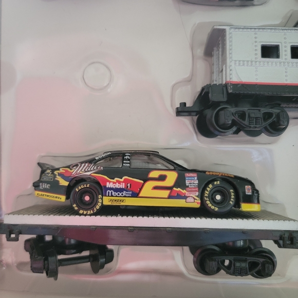 Rusty Wallace 25 years in racing, Miller 5 piece train set, in box - Picture 9 of 12